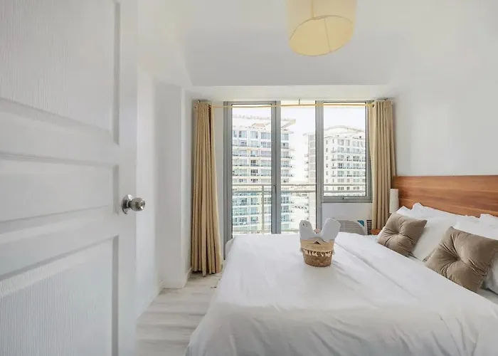 Adam'scrib 2br By Azure Residences Near International Airport Apartment Manila