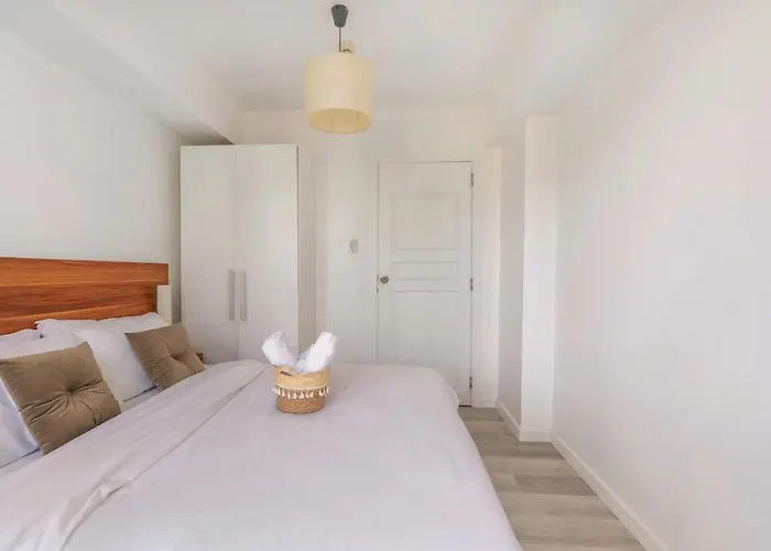 Adam'scrib 2br By Azure Residences Near International Airport Apartment Manila