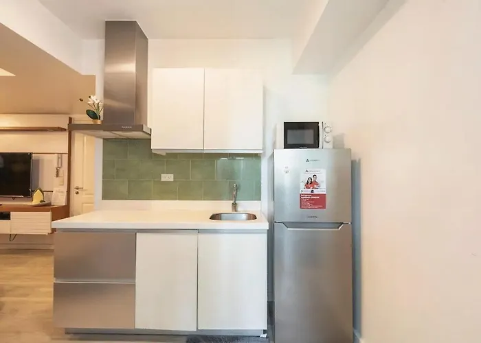 Adam'scrib 2br By Azure Residences Near International Airport Apartment Manila